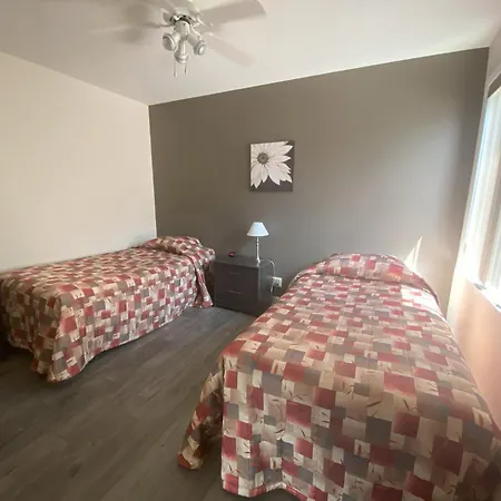 Condos Vacances Msa Avec Aquaparc Gratuit!!! Beaupré Room photo